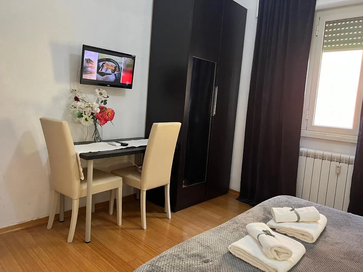 Pensionat Roma Centro Metro Rebibbia Hotell Italien